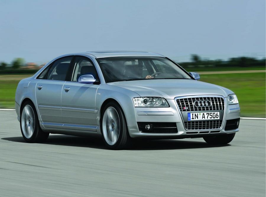  Audi S8 (D3) 2005 года  (WW) (фото 1 из 61)
